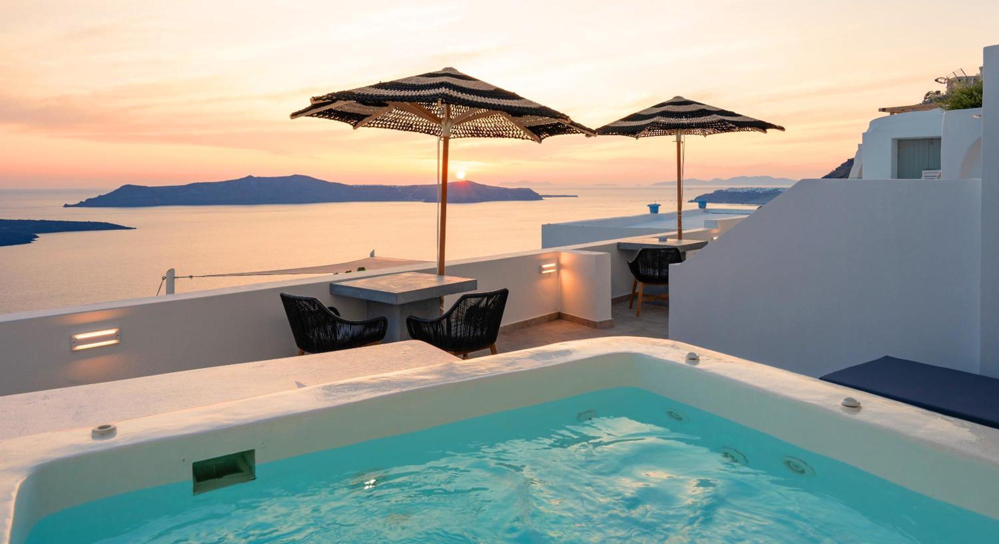 Asha Luxury Suites Fira  Exterior foto